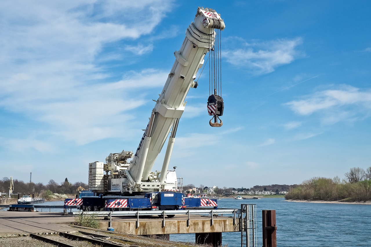 Jib Cranes for Lifting Heavy Loads